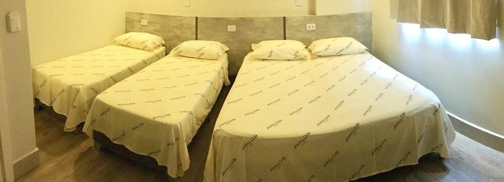Hotel Avalon Maringa Economico מראה חיצוני תמונה